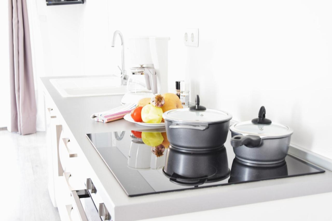Rab Apartments Aurora 라브 외부 사진