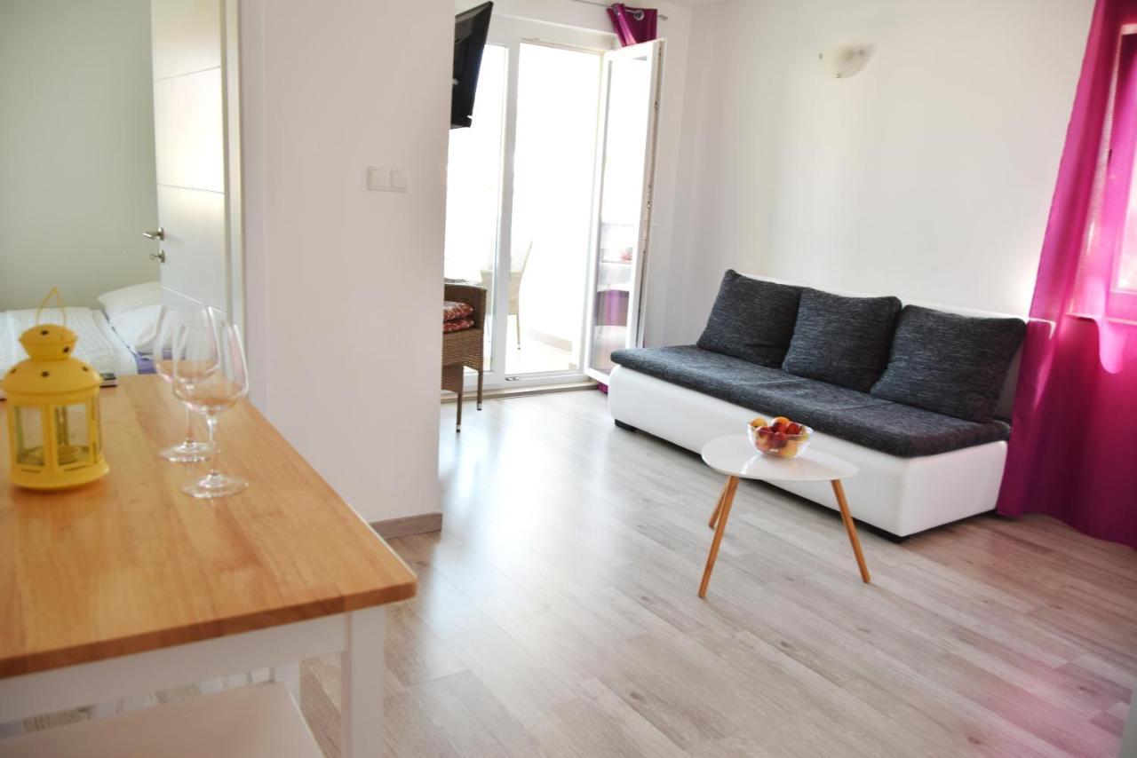 Rab Apartments Aurora 라브 외부 사진