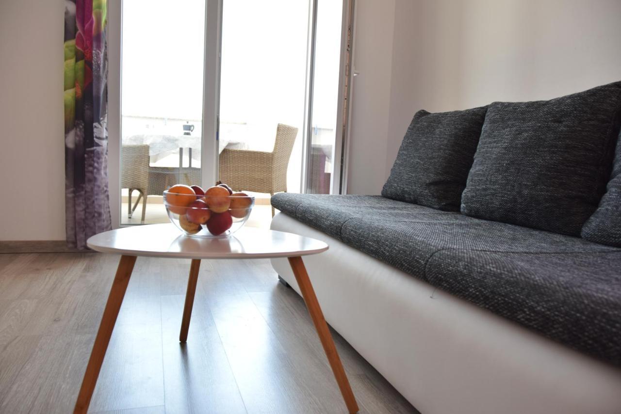 Rab Apartments Aurora 라브 외부 사진