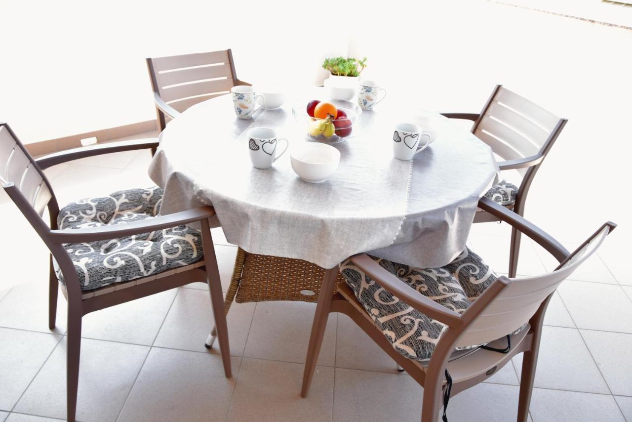 Rab Apartments Aurora 라브 외부 사진